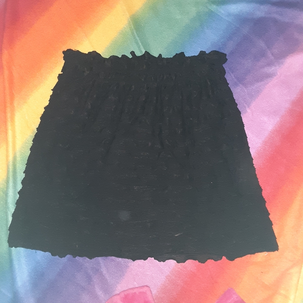 M black ruffled skirt